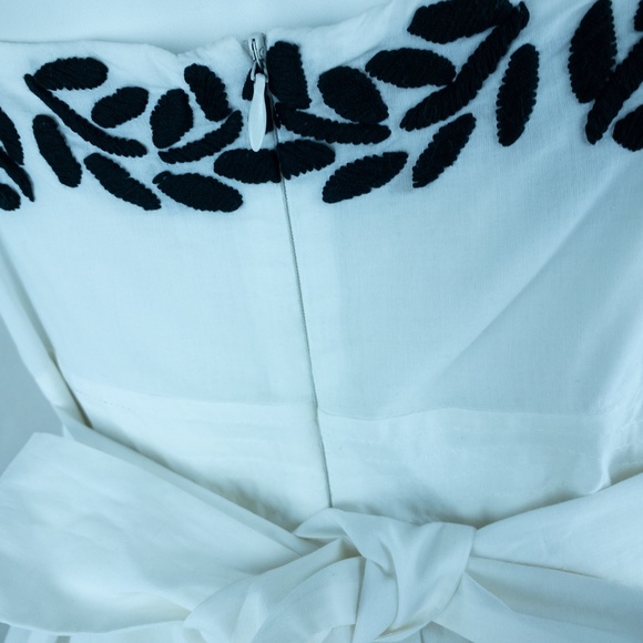 INC International Concepts Embroidered Summer Top - Picture 4 of 6